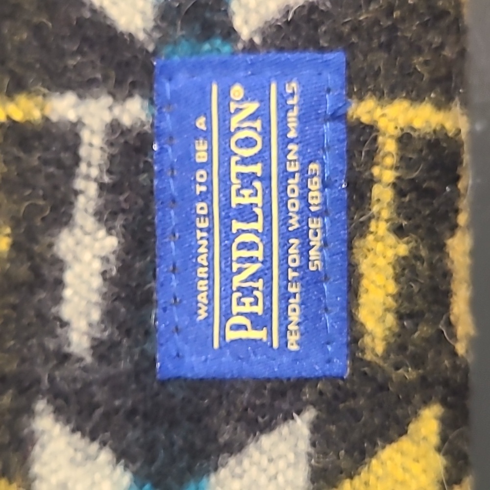 Pendleton Multicolor Geometric Womens Clutch - image 4